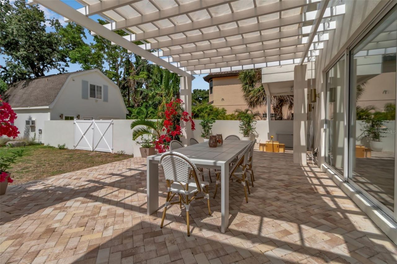 1642 Arlington Street, Sarasota, FL 34239 Photo