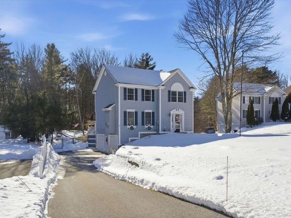 7 Boulder Court, Raymond, NH 03077