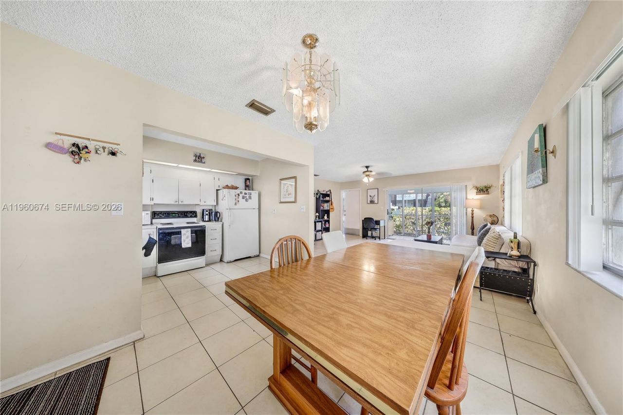 3711 Van Buren St, Unit 1, Hollywood, FL 33021 Photo