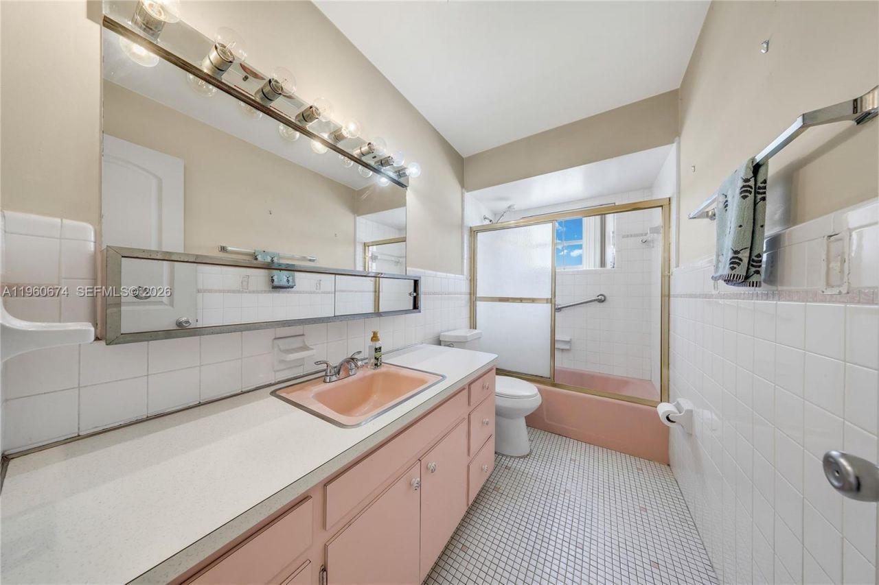 3711 Van Buren St, Unit 1, Hollywood, FL 33021 Photo