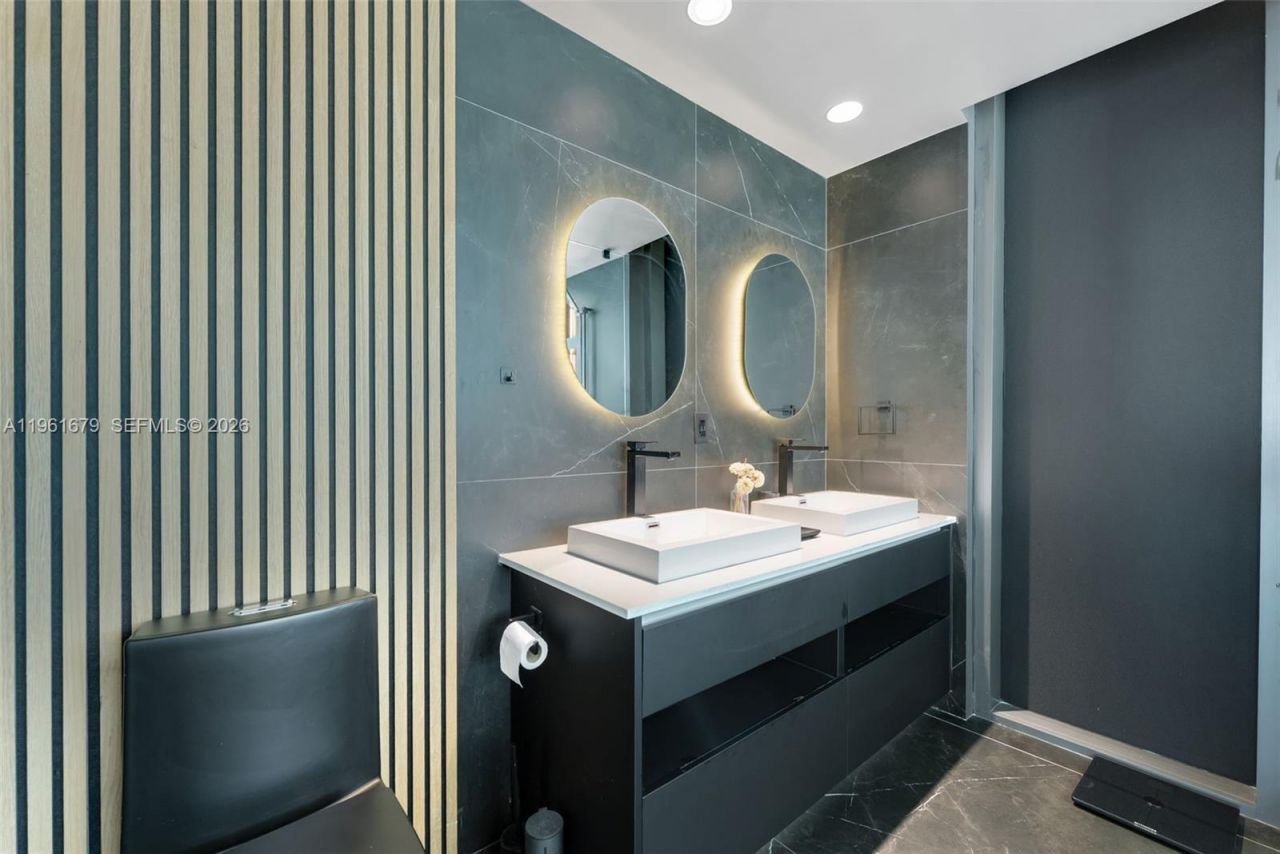 460 NE 28th St, Unit 1601, Miami, FL 33137 Photo