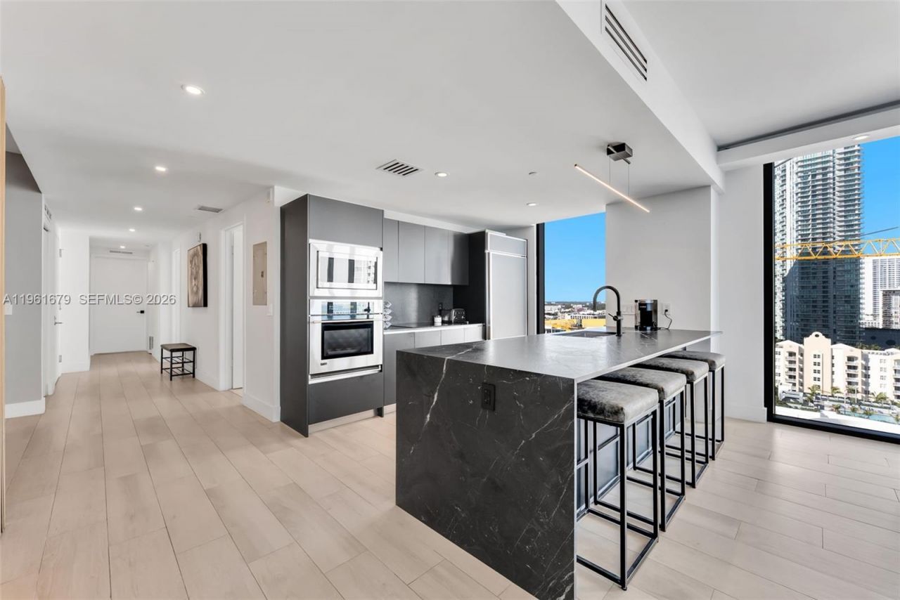 460 NE 28th St, Unit 1601, Miami, FL 33137 Photo