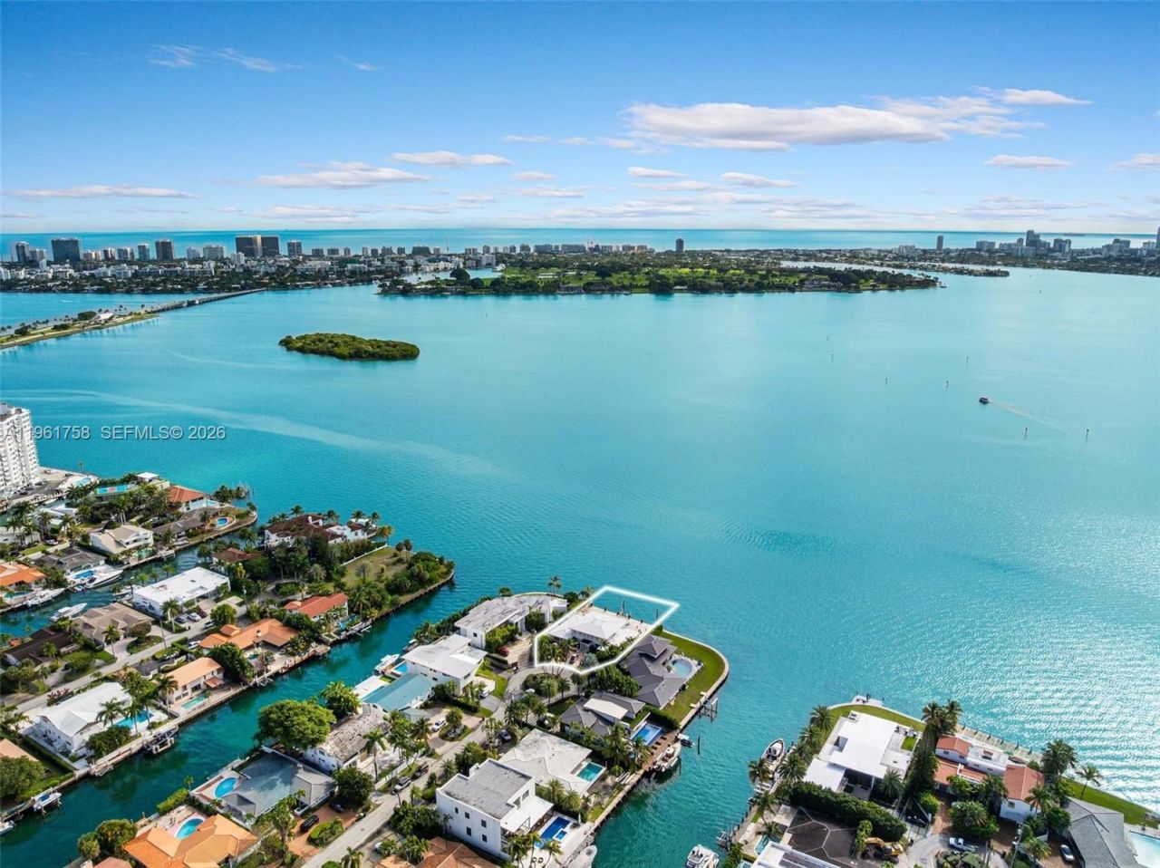 1990 NE 119th Rd, North Miami, FL 33181 Photo