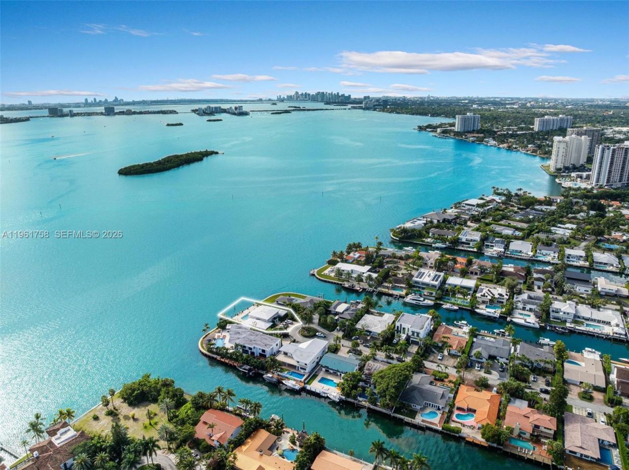 1990 NE 119th Rd, North Miami, FL 33181 Photo