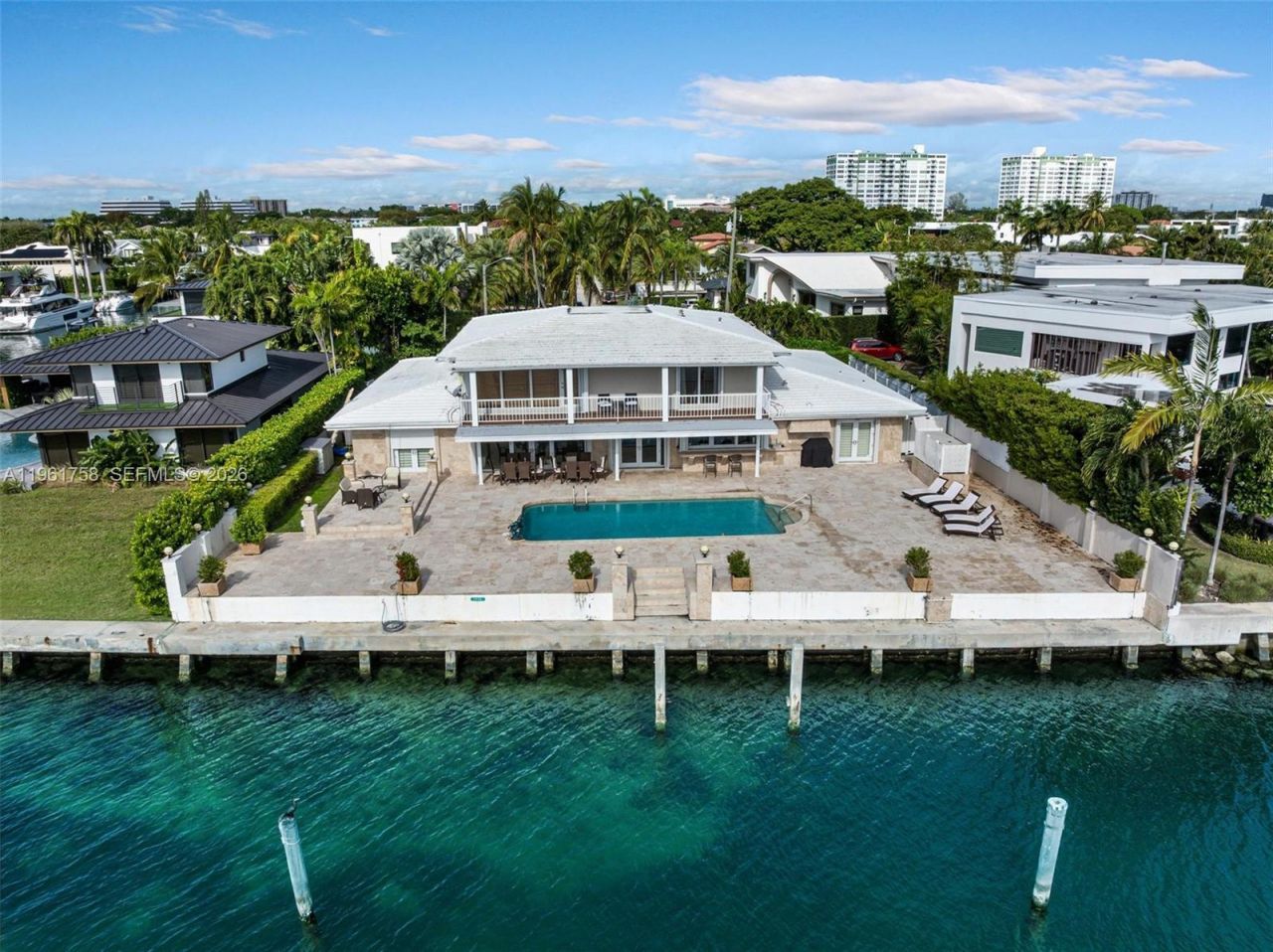 1990 NE 119th Rd, North Miami, FL 33181 Photo