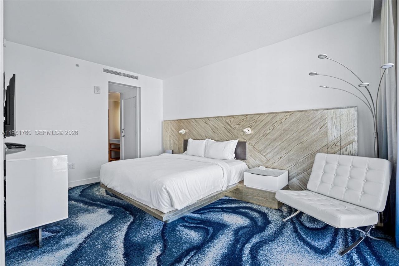 3101 Bayshore Dr, Unit 1804, Fort Lauderdale, FL 33304 Photo