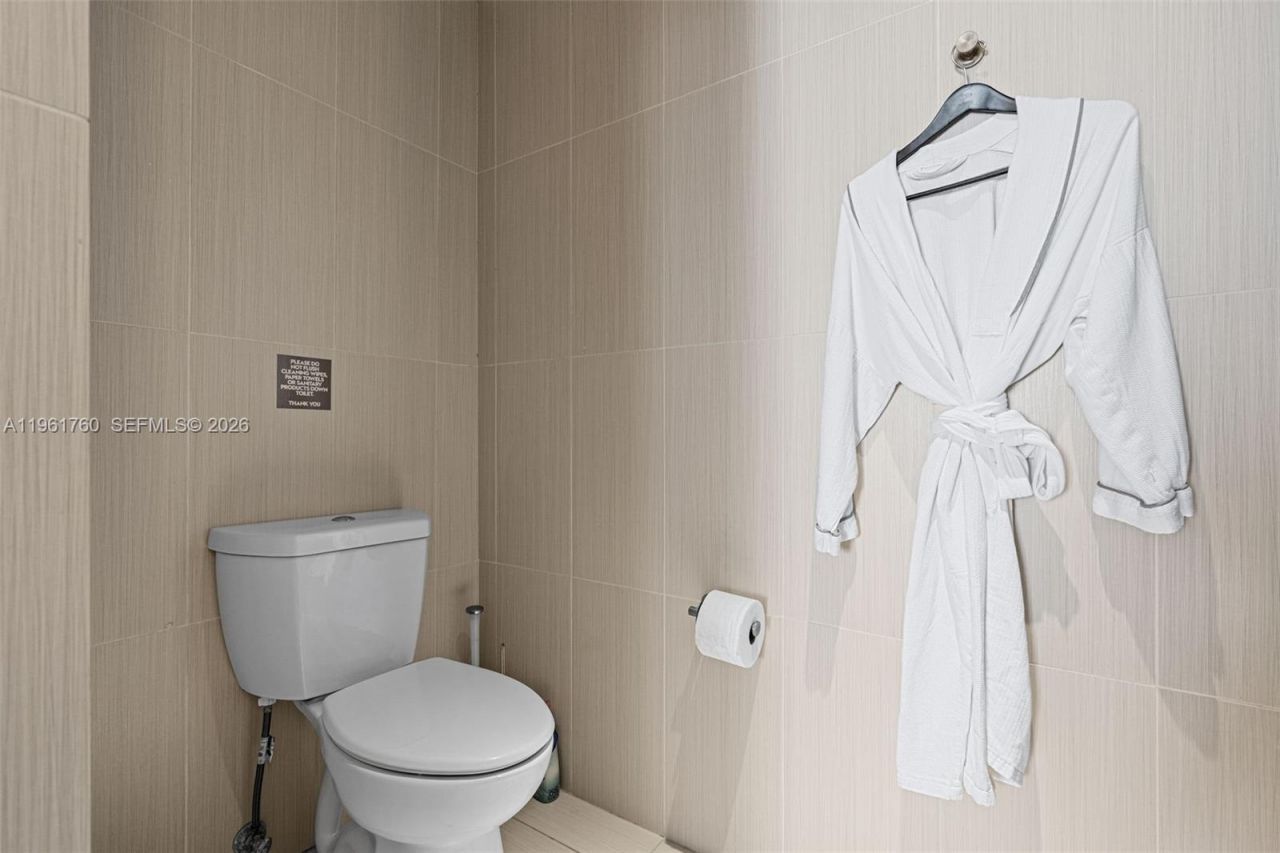 3101 Bayshore Dr, Unit 1804, Fort Lauderdale, FL 33304 Photo