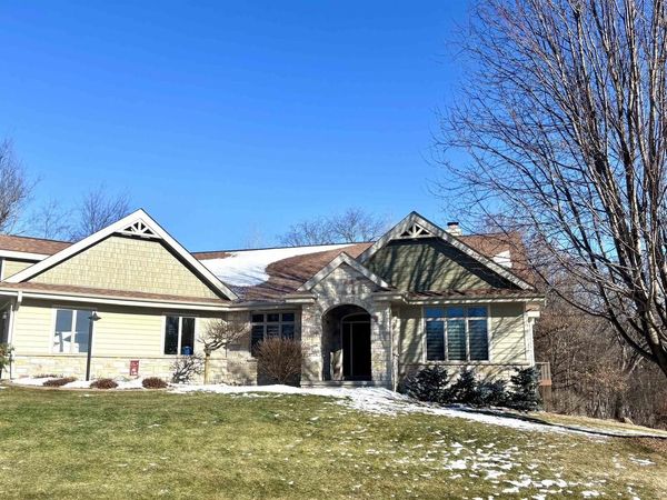 4539 Deering Trail, Middleton, WI 53562