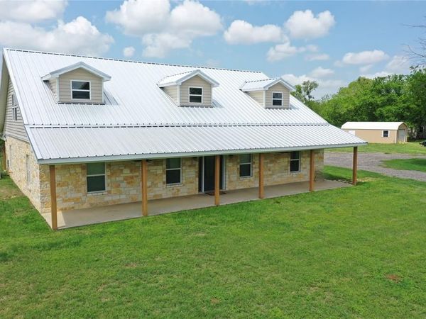 107 S Highway 14, Wortham, TX 76693