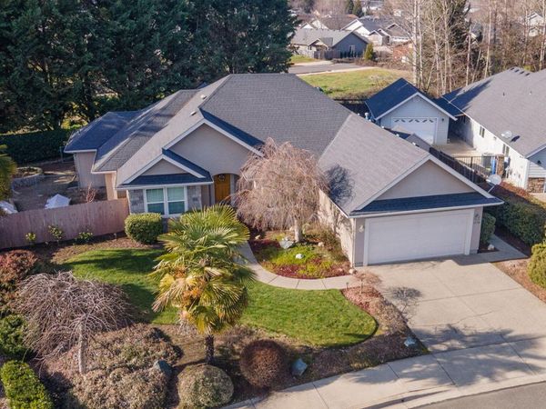 1116 Cashmere Drive, Grants Pass, OR 97527