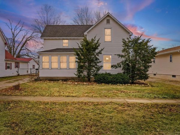 242 E Pine Street, Paxton, IL 60957