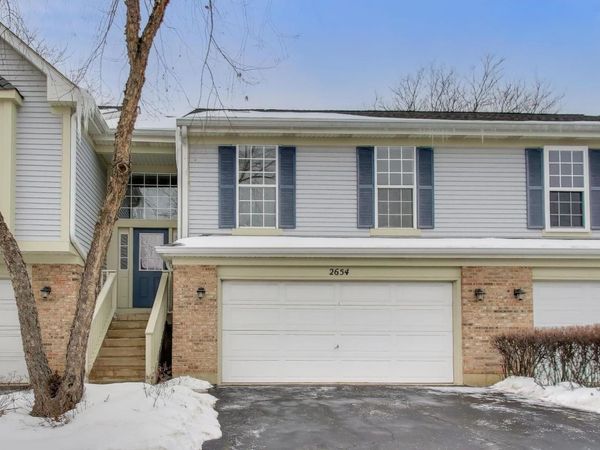 2654 S Embers Lane S, Unit A, Arlington Heights, IL 60005
