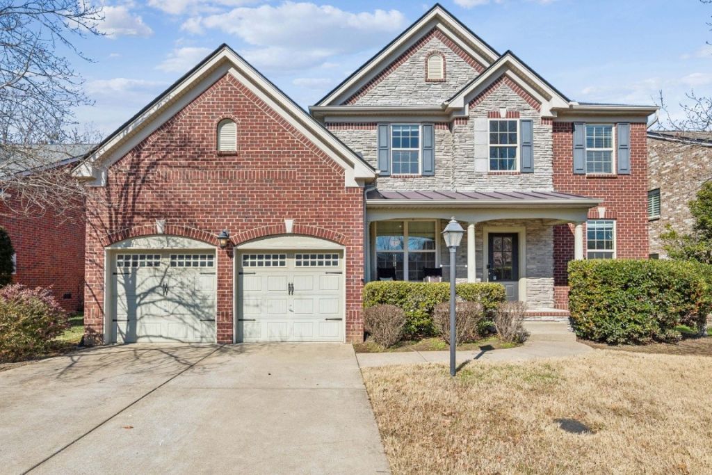 3125 Brookview Forest Dr, Nashville, TN 37211 Main Photo