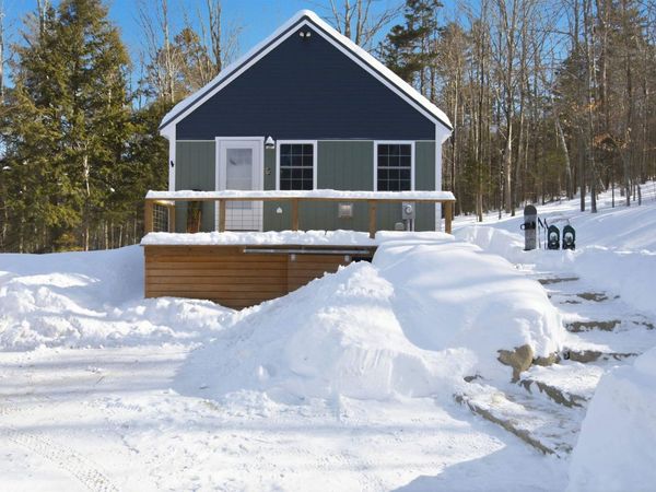 32 Deckmans Road, Danbury, NH 03230