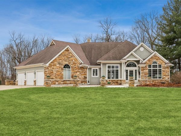 8008 Tiburon Place, Johnston, IA 50131