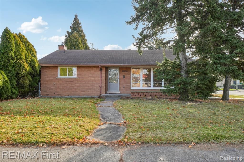 22400 Kelly Road, Eastpointe, MI 48021 Main Photo