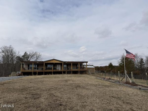 220 Redwood Lane, Mosheim, TN 37818