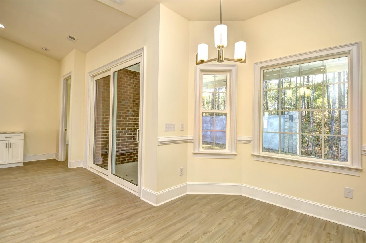 309 Waterfall Circle Photo 15