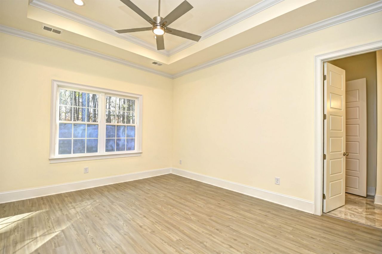 309 Waterfall Circle Photo 16