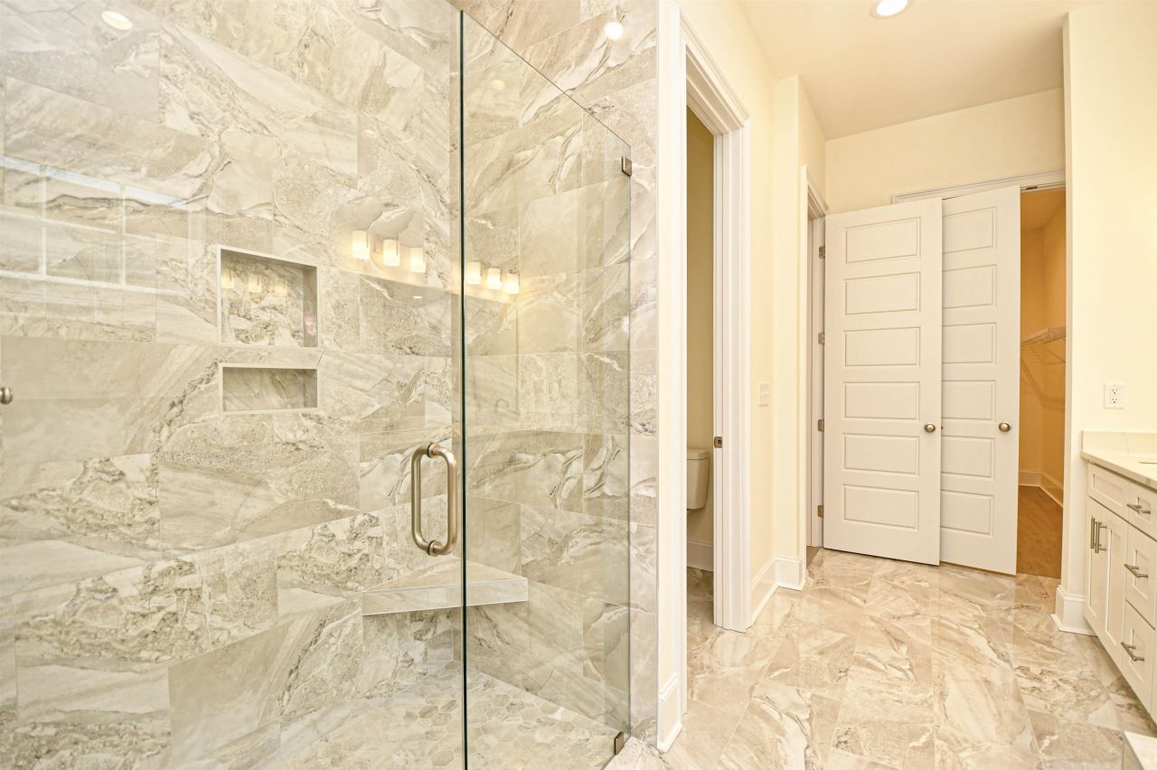 309 Waterfall Circle Photo 19