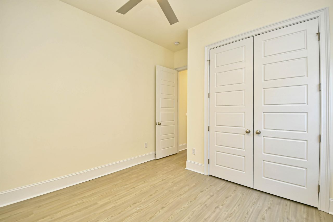 309 Waterfall Circle Photo 27