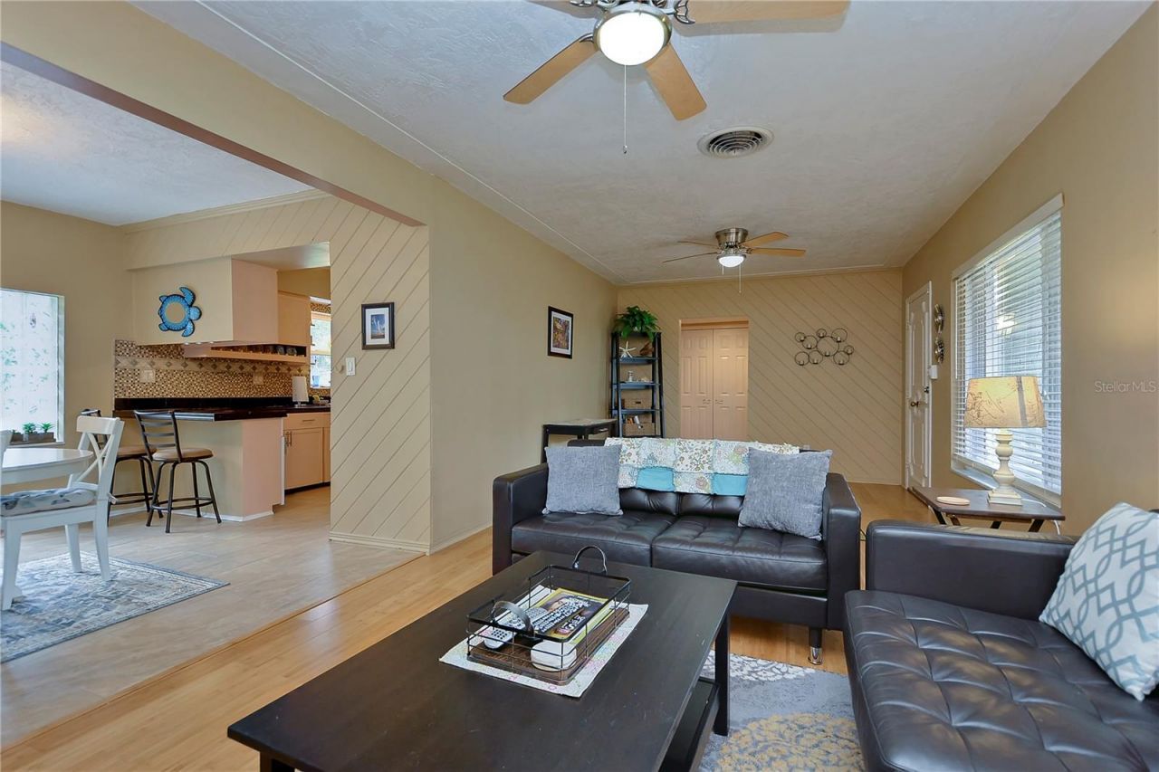 5850 24th Avenue S, Gulfport, FL 33707 Photo