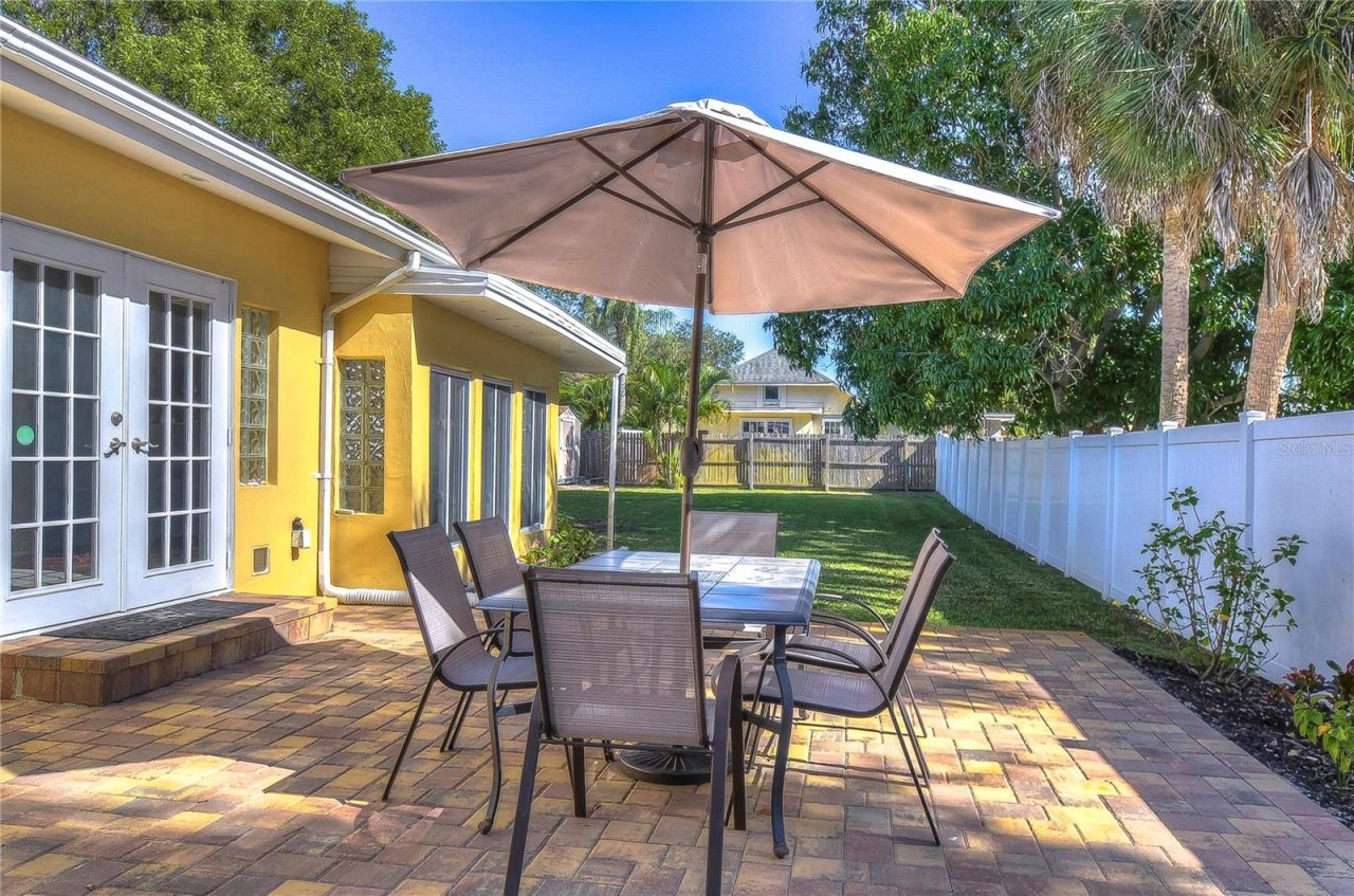 5850 24th Avenue S, Gulfport, FL 33707 Photo