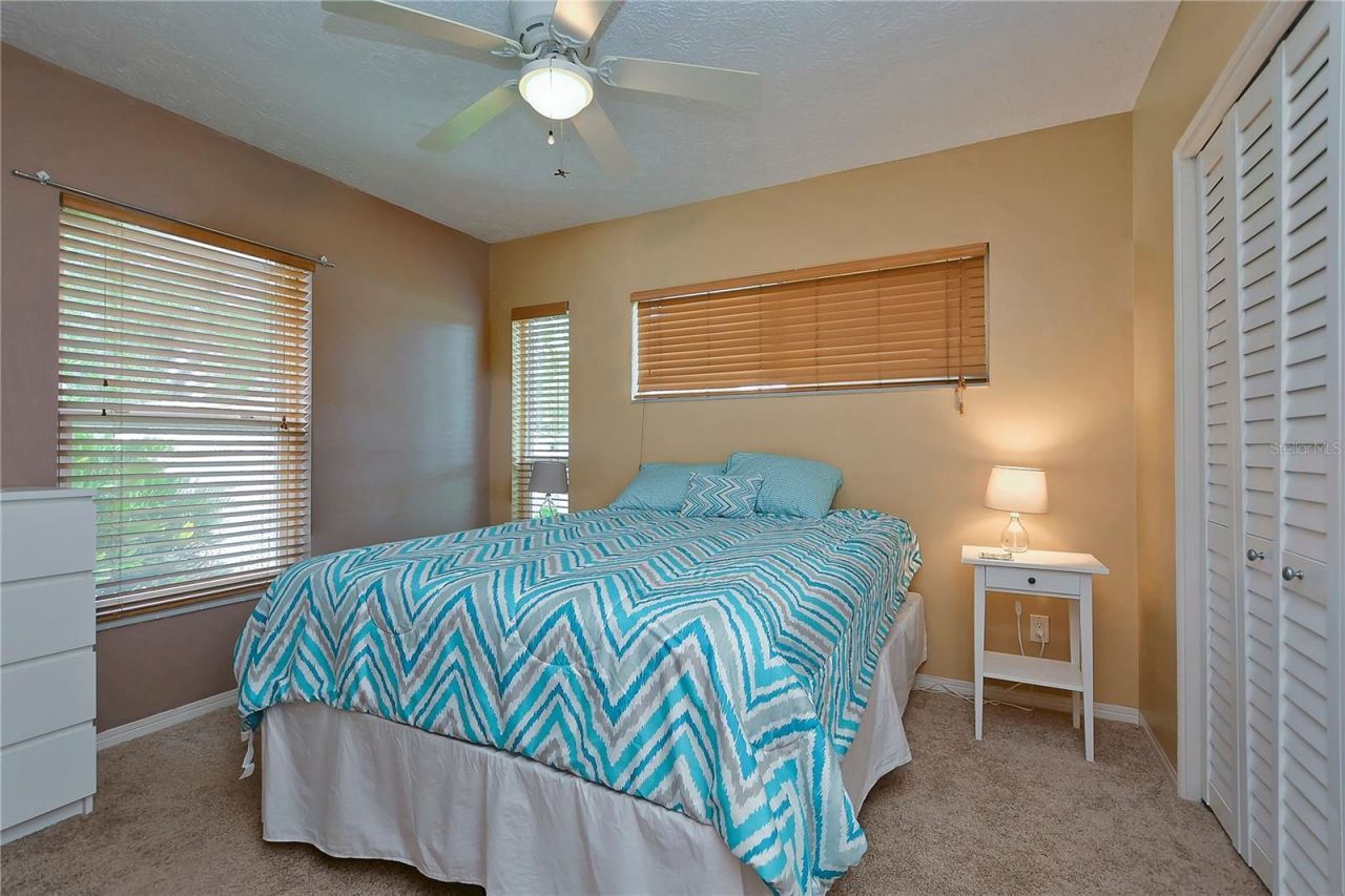5850 24th Avenue S, Gulfport, FL 33707 Photo