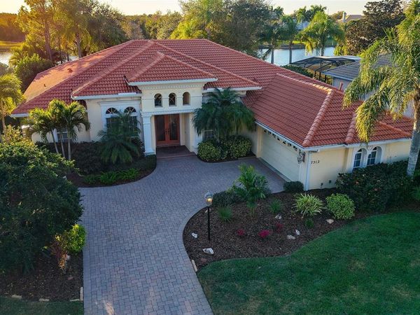 7512 ABBEY GLEN, LAKEWOOD RANCH, FL 34202