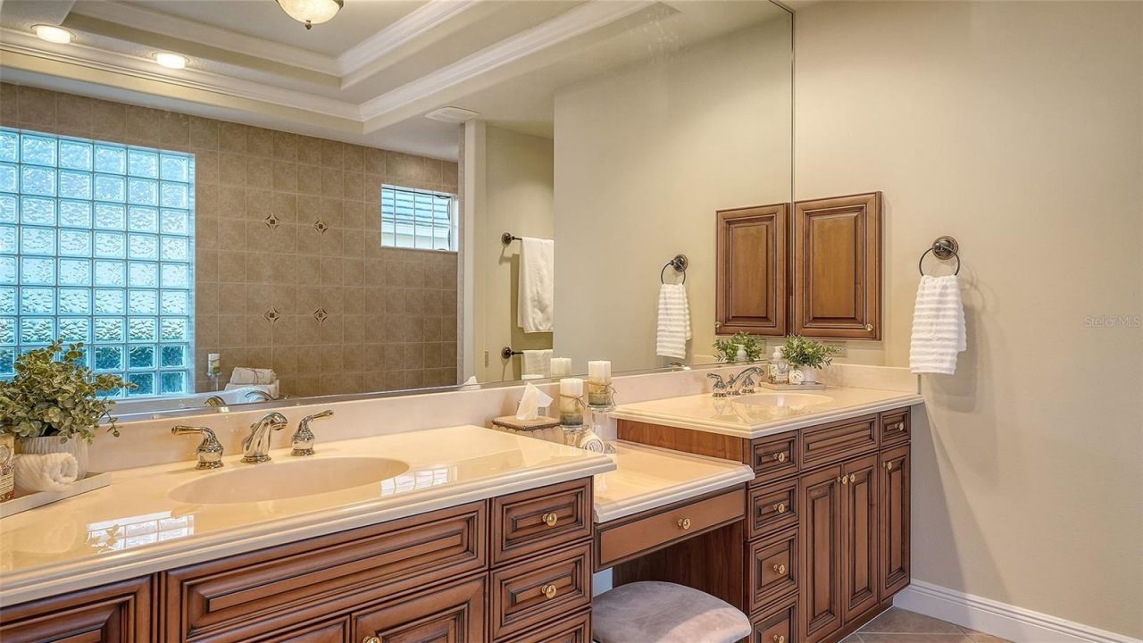 7512 Abbey Glen, Lakewood Ranch, FL 34202 Photo