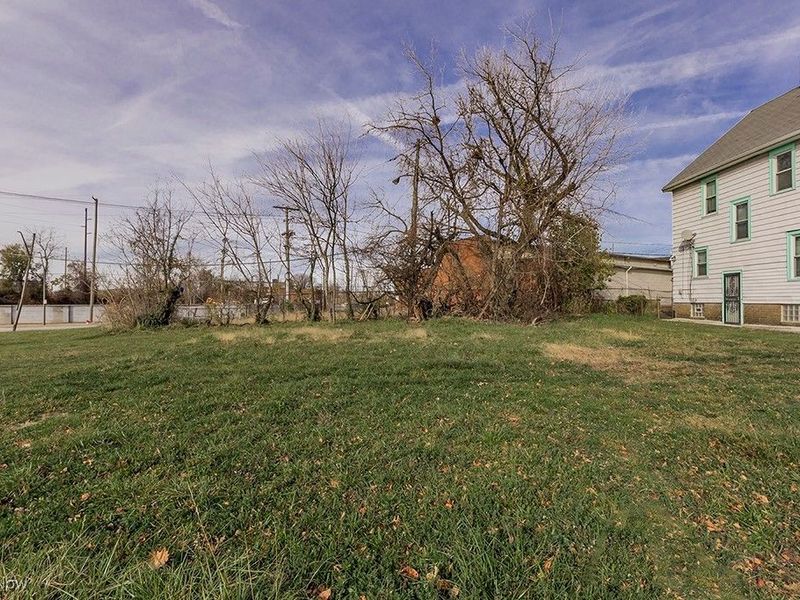 13317 Woodworth Road, Cleveland, OH 44112 Photo 2