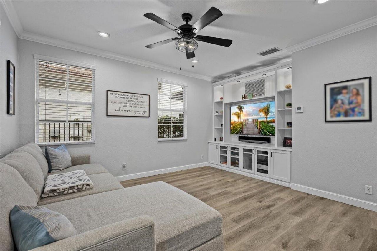 627 Castle Drive, Palm Beach Gardens, FL 33410 Photo