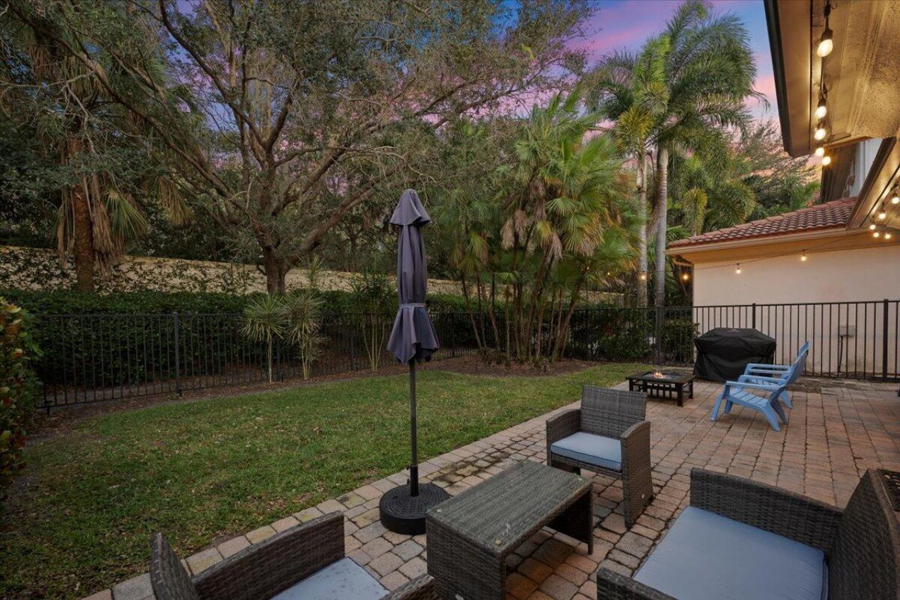 627 Castle Drive, Palm Beach Gardens, FL 33410 Photo