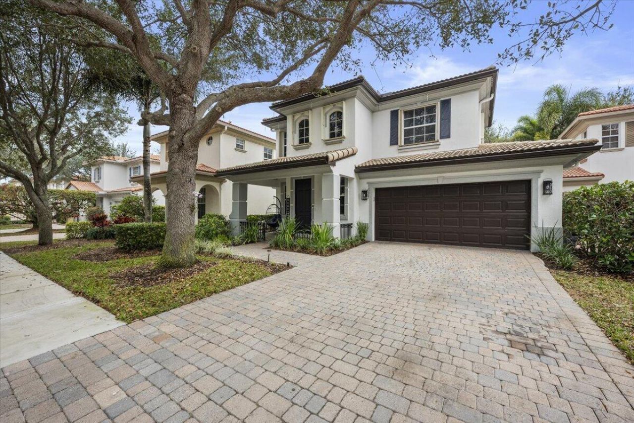 627 Castle Drive, Palm Beach Gardens, FL 33410 Photo