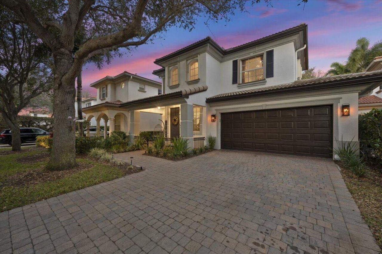627 Castle Drive, Palm Beach Gardens, FL 33410 Photo