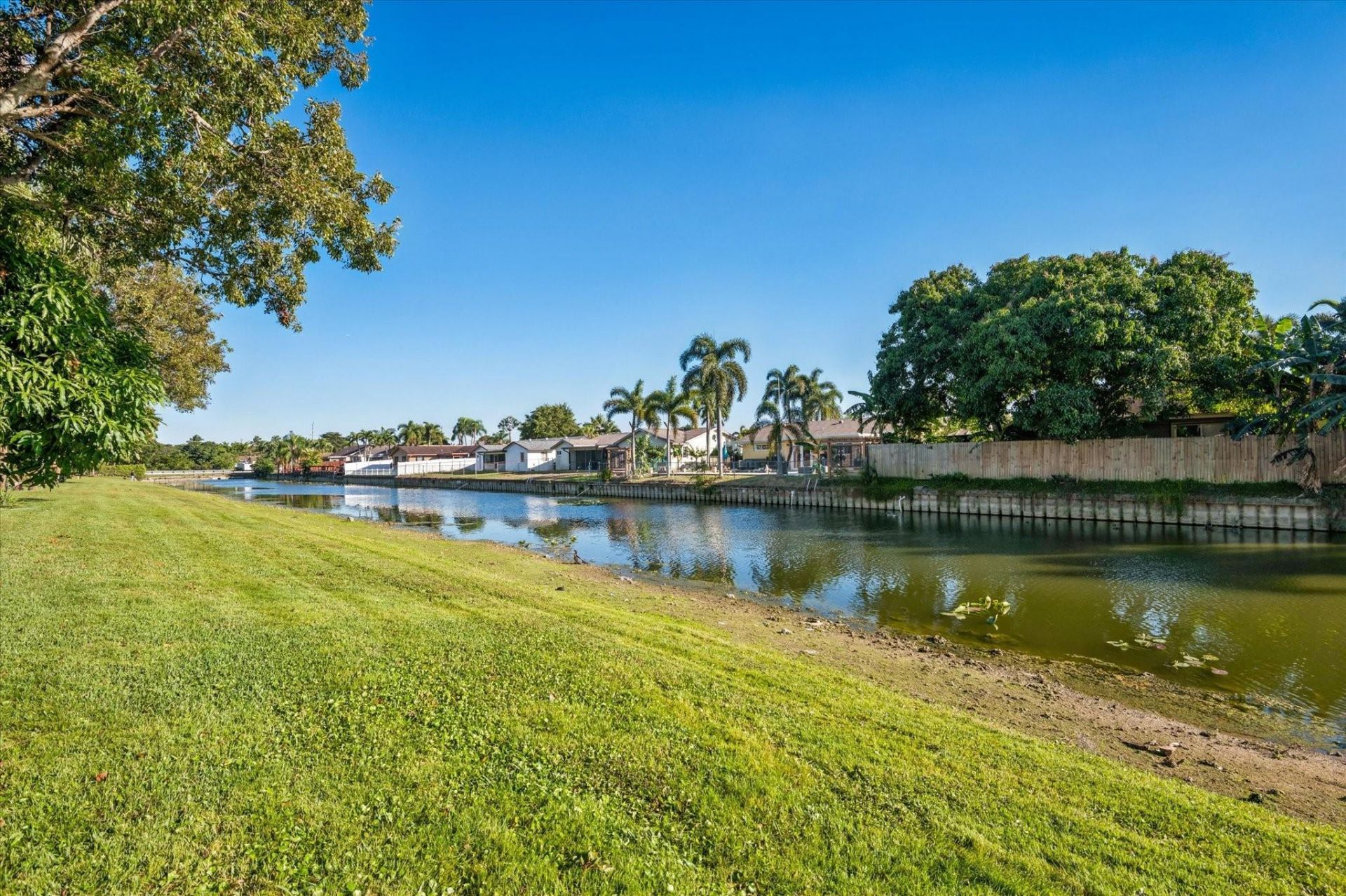 5360 Jubilee Way, Margate, FL 33063 Photo