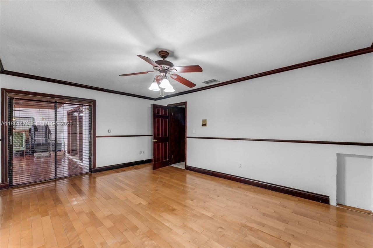 5961 SW 56th Ter, South Miami, FL 33143 Photo