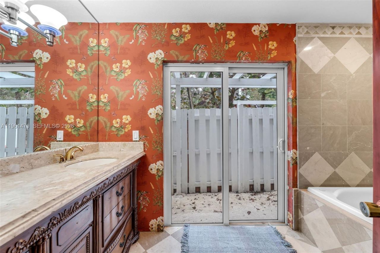 5961 SW 56th Ter, South Miami, FL 33143 Photo