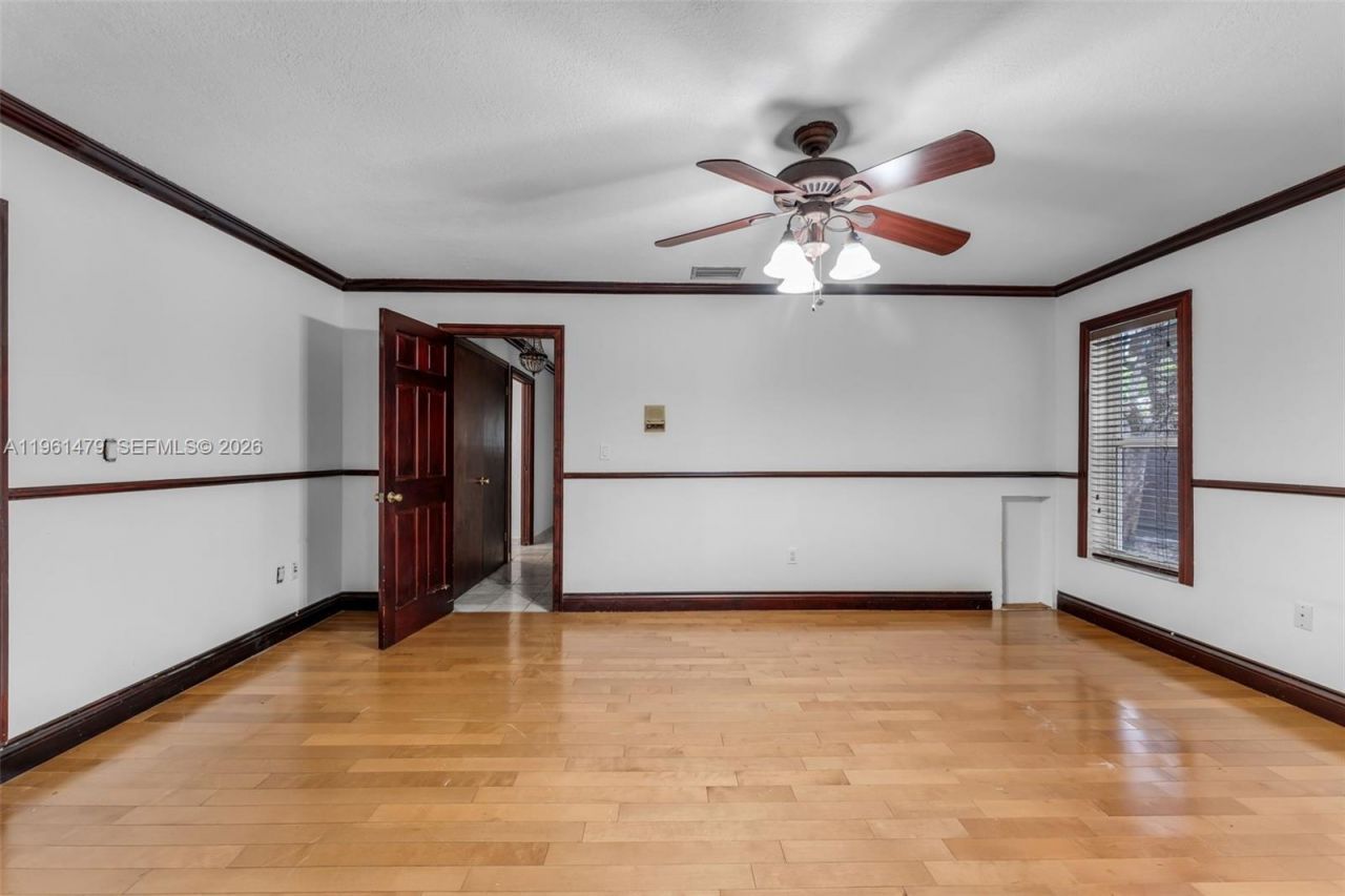 5961 SW 56th Ter, South Miami, FL 33143 Photo