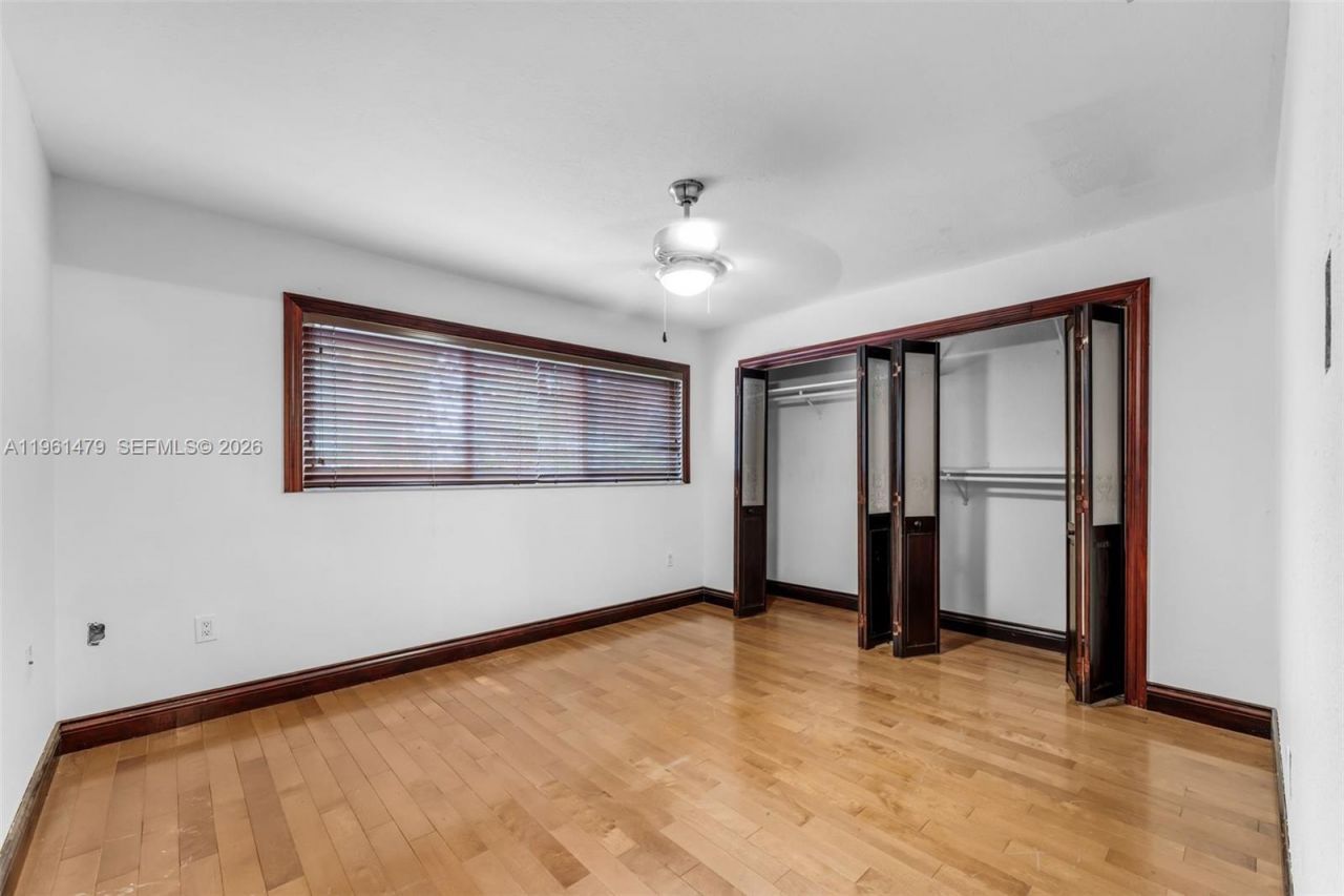 5961 SW 56th Ter, South Miami, FL 33143 Photo