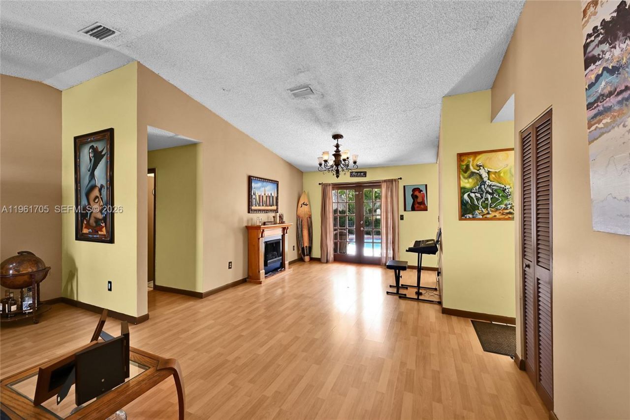 13010 SW 119th St, Miami, FL 33186 Photo