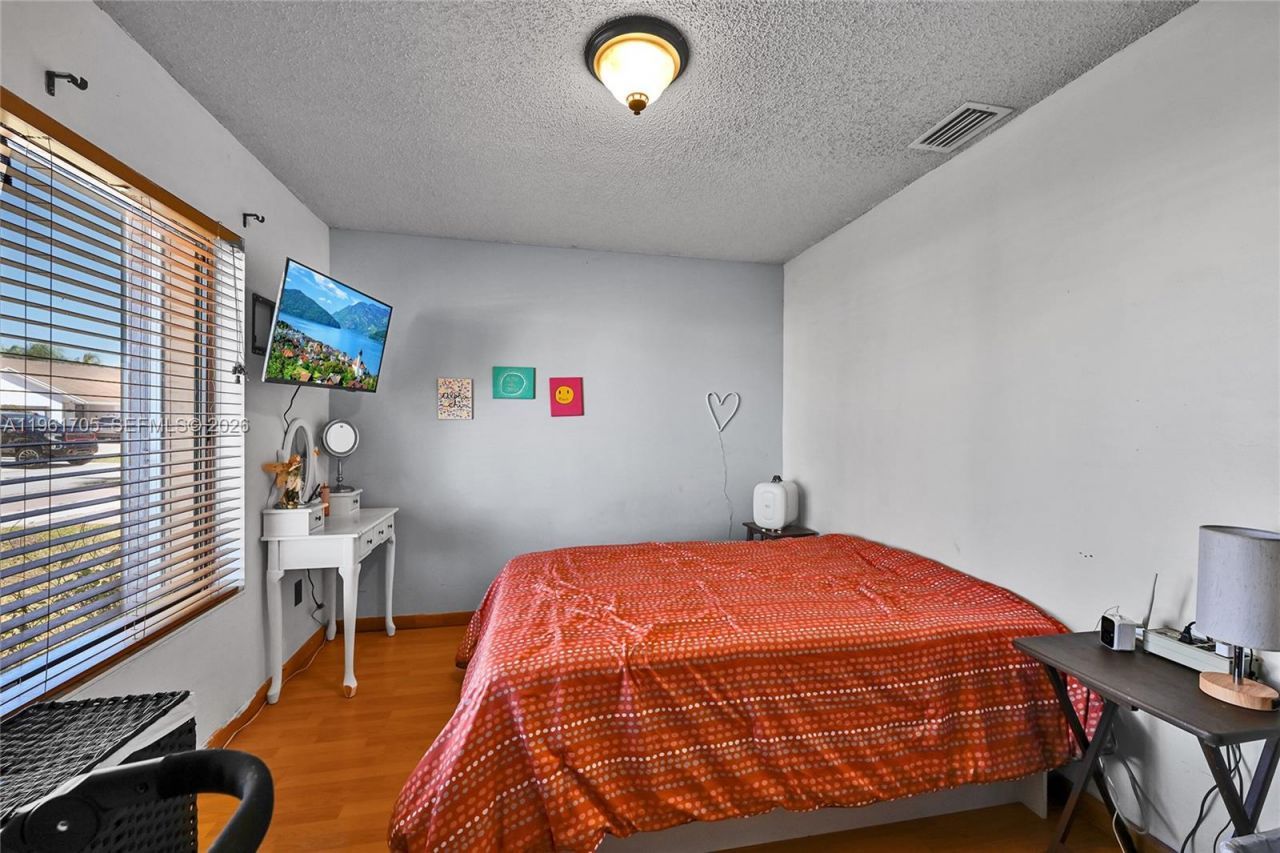 13010 SW 119th St, Miami, FL 33186 Photo