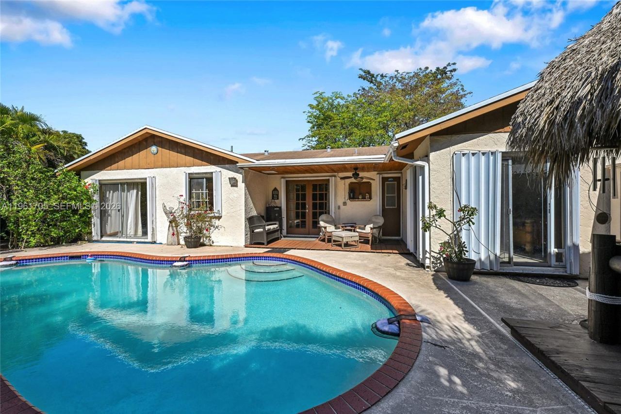 13010 SW 119th St, Miami, FL 33186 Photo