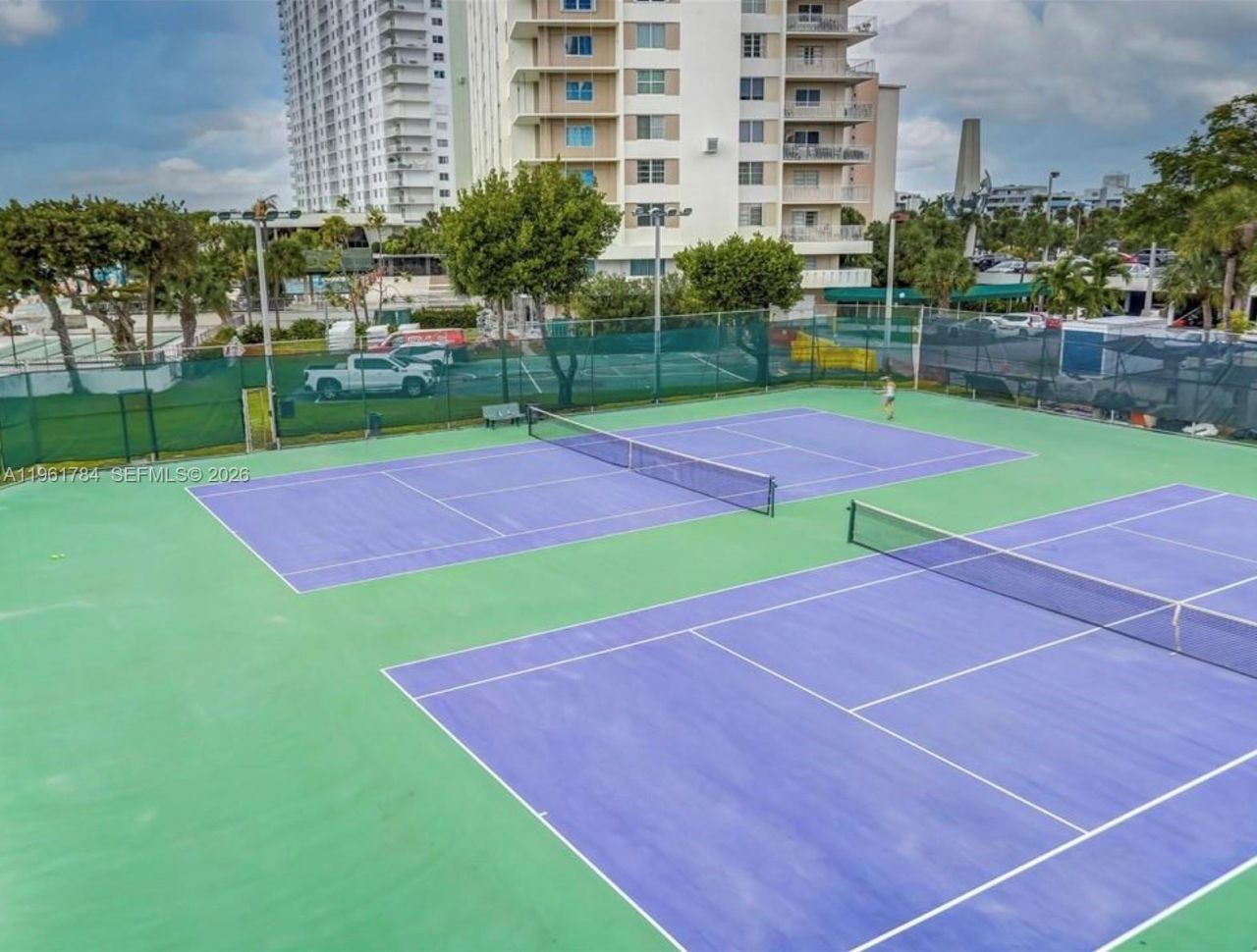 100 Bayview Dr , Unit 1423, Sunny Isles Beach, FL 33160 Photo