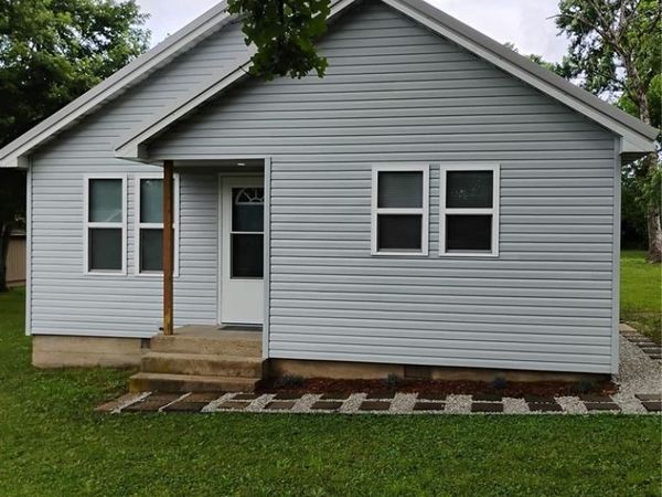 131 Sackett Street , Licking, MO 65542