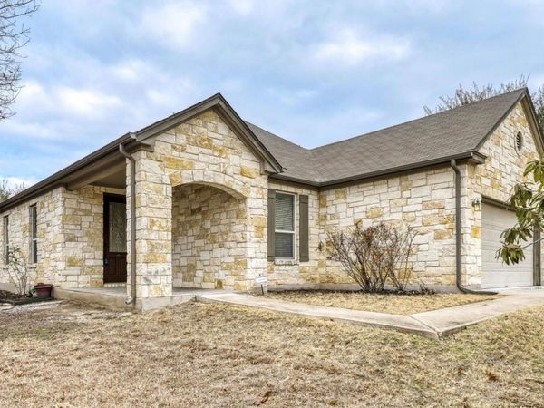 1100 Hyde Park DR, Round Rock, TX 78665
