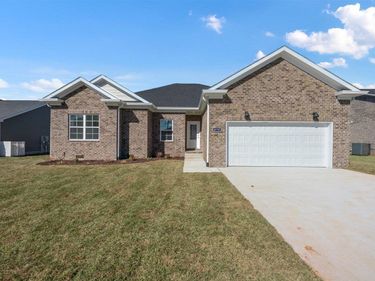 8737 Merrill Circle, Bowling Green, KY 42104