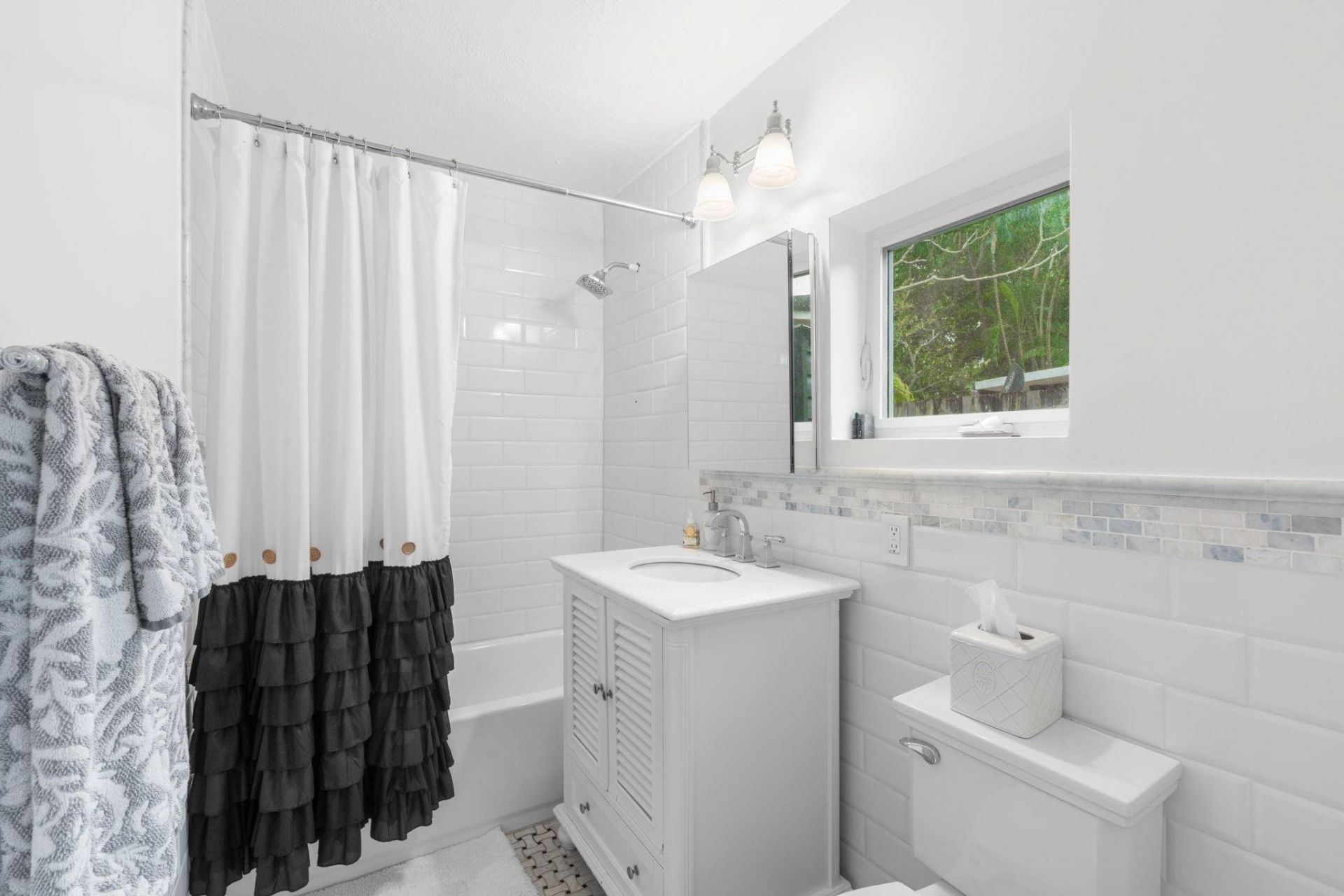 3294 NW 6th Ave, Fort Lauderdale, FL 33309 Photo