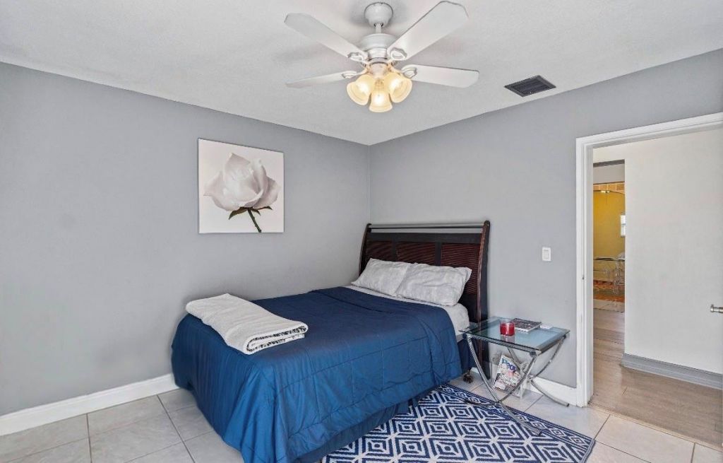 7901 NW 69th Ave, Tamarac, FL 33321 Photo