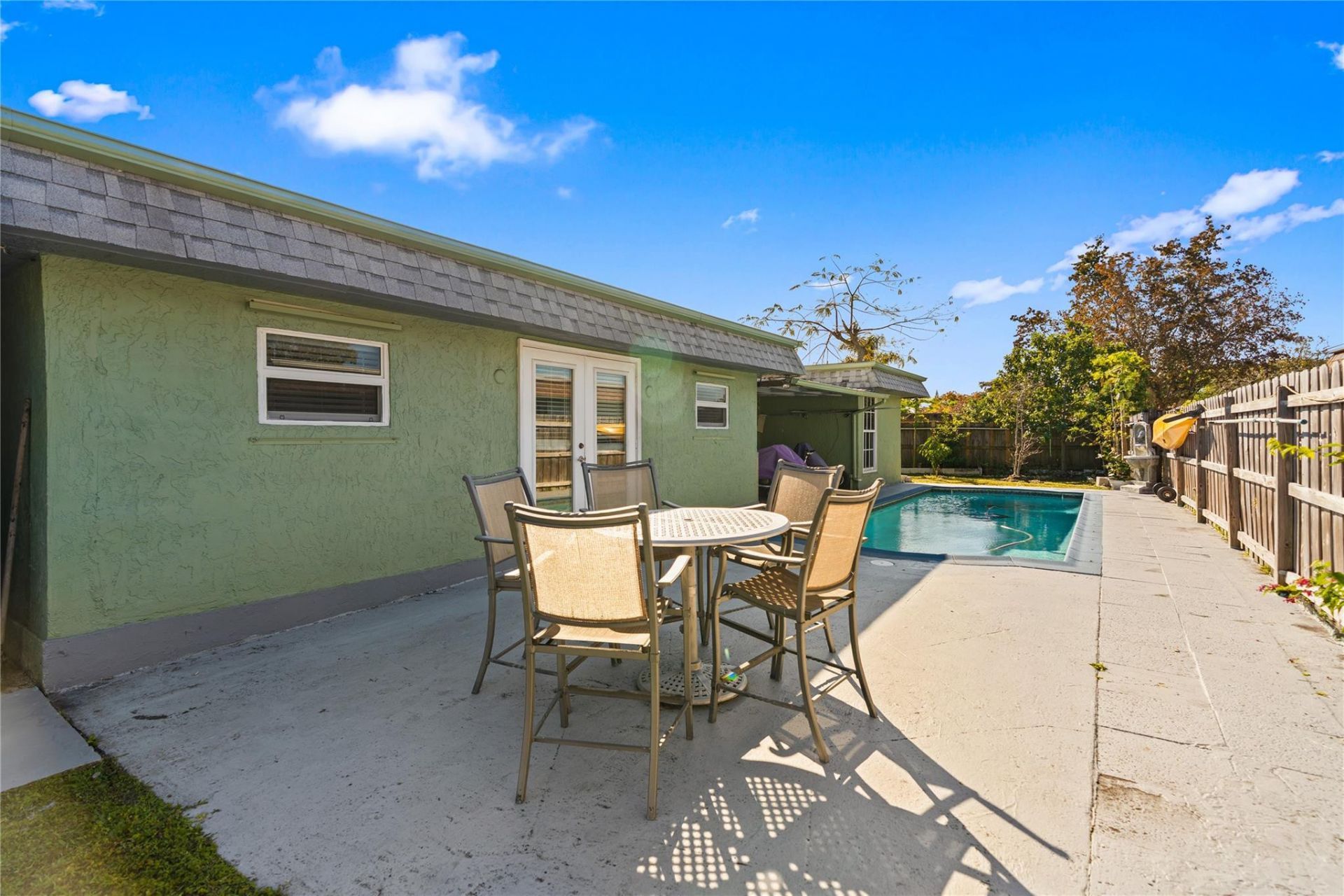 7901 NW 69th Ave, Tamarac, FL 33321 Photo